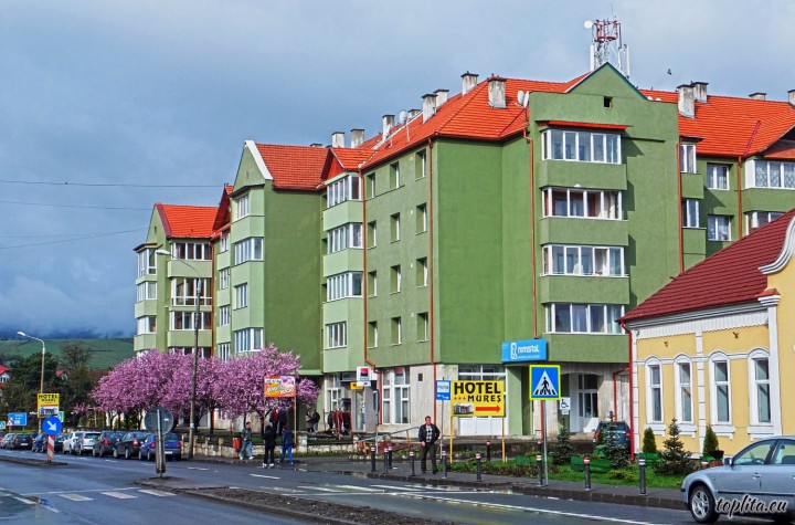 Nicolae Balcescu Avenue